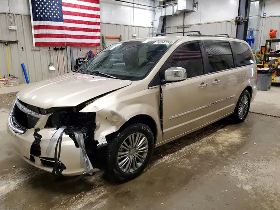 2014 Chrysler Town & Country Touring
