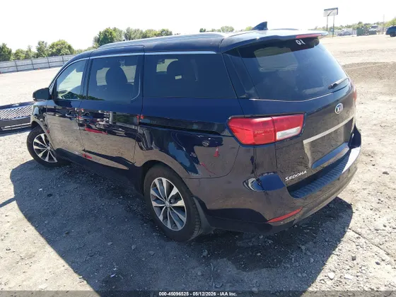 2018 Kia Sedona EX