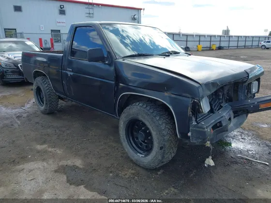 1989 Nissan Hardbody SHORT BED