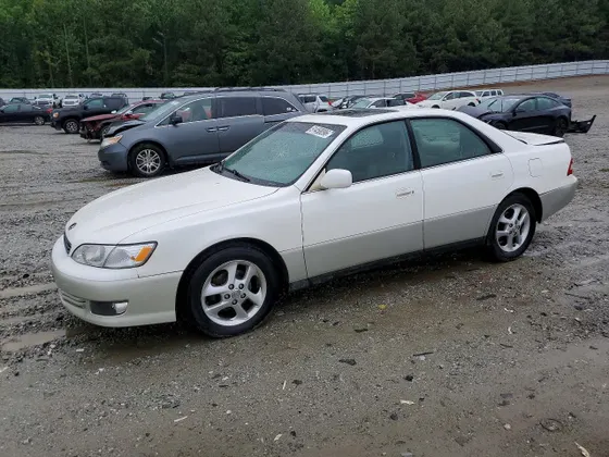2000 Lexus ES 300 ES