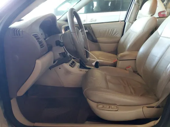 2004 Saturn L-Series L300 2