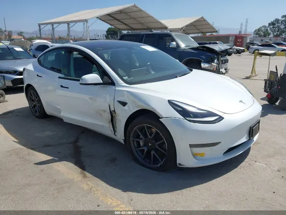 2022 Tesla Model 3 REAR-WHEEL DRIVE
