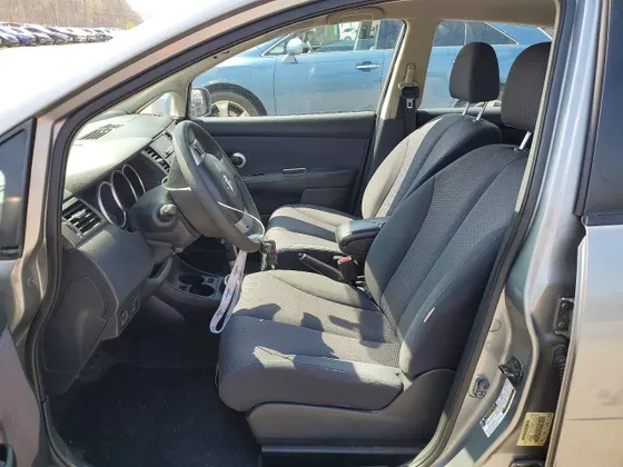 2008 Nissan Versa 1.8 SL