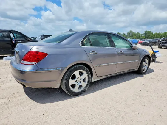 2006 Acura RL