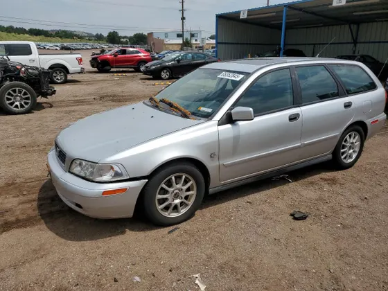 2004 Volvo V40 1.9T