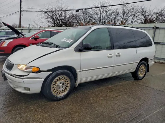 1996 Chrysler Town & Country LXi