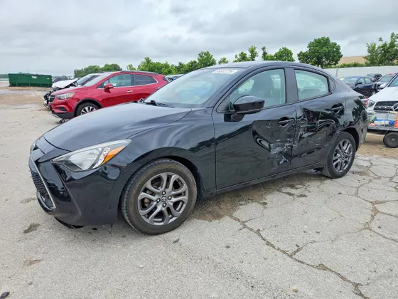 2019 Toyota Yaris Sedan L