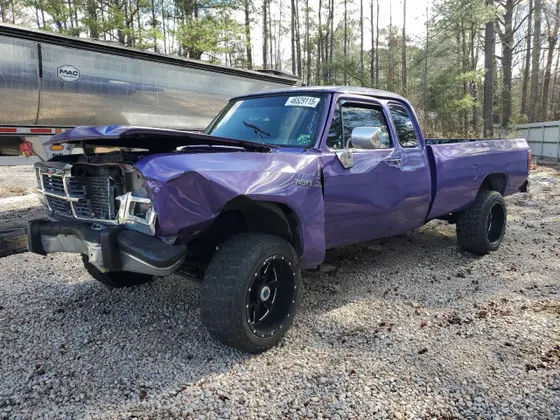 1992 Dodge D250 & W250 W200