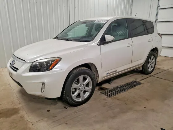 2014 Toyota RAV4 EV