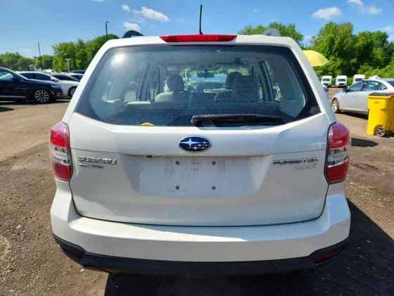 2015 Subaru Forester 2.5i