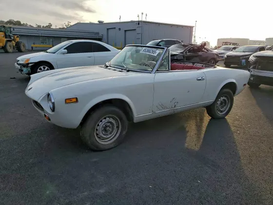 1978 FIAT 124 Spider