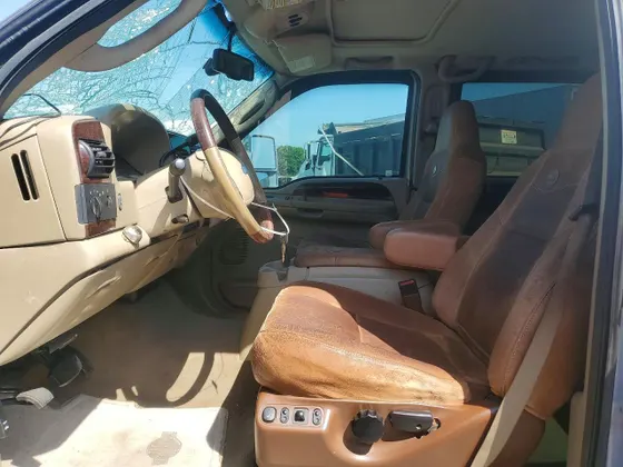 2006 Ford Super Duty F-350 DRW XL