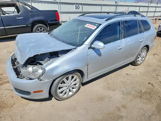 2010 Volkswagen Jetta SportWagen SE
