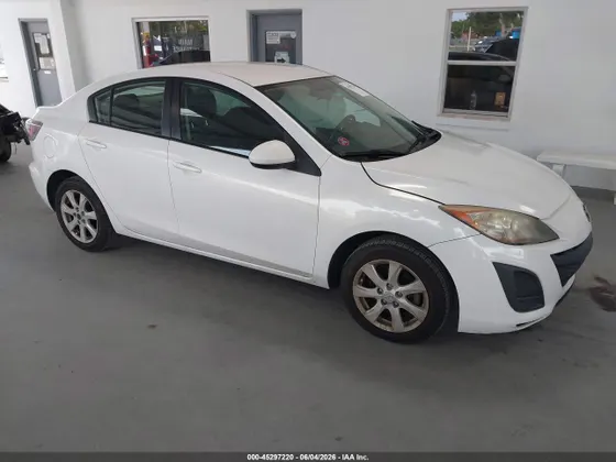 2010 Mazda Mazda3 i Sport