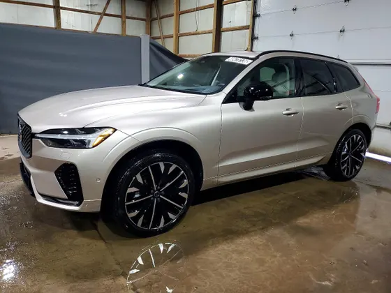 2026 Volvo XC60 Ultra