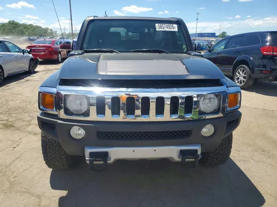 2009 HUMMER H3 SUV Adventure