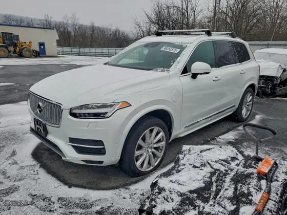 2016 Volvo XC90 Hybrid T8 Inscription