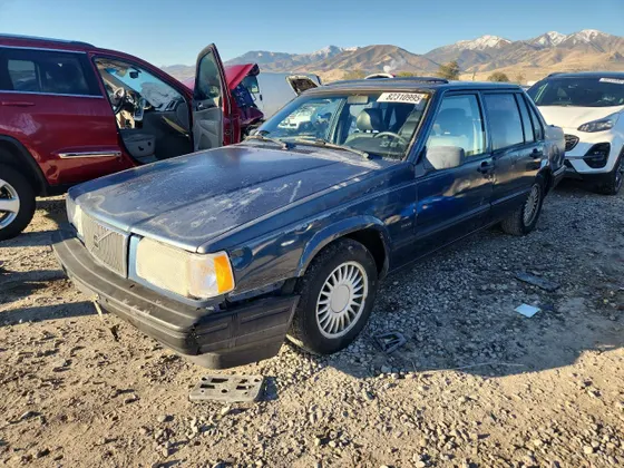 1993 Volvo 900 GLS
