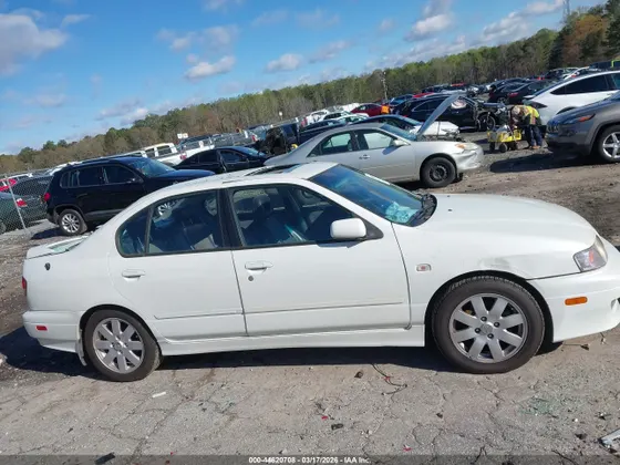 2002 INFINITI G20 Luxury