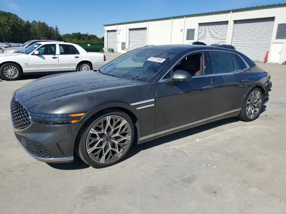 2023 Genesis G90 e-SC