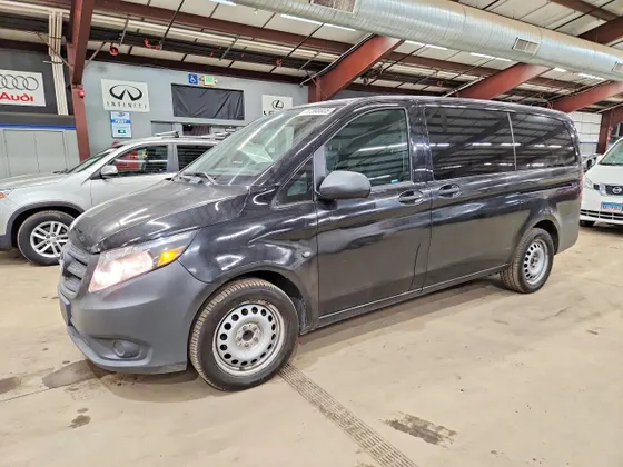 2019 Mercedes-Benz Metris Passenger Van Worker