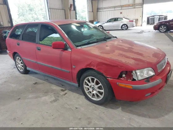 2001 Volvo V40 A/SPORT EDITION
