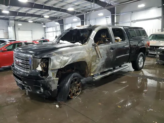 2014 GMC Sierra 3500HD SRW Denali