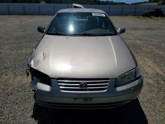 1997 Toyota Camry LE