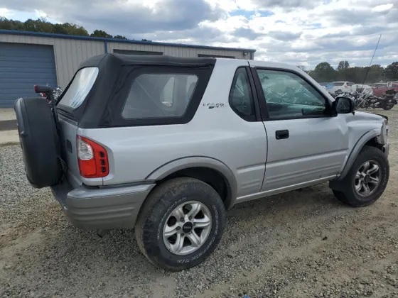 2002 Isuzu Rodeo Sport SPORT