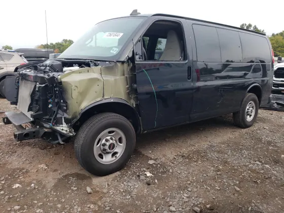 2022 GMC SAVANA G2500 LS