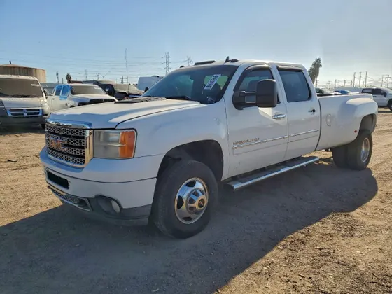 2014 GMC Sierra 3500HD Denali