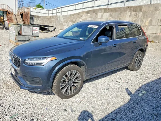 2020 Volvo XC90 Momentum