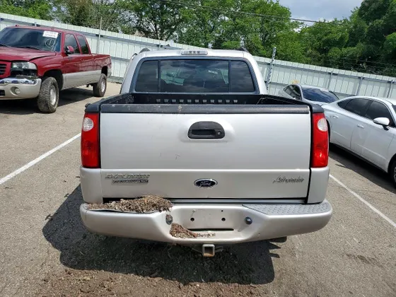2005 Ford Explorer Sport Trac XLS