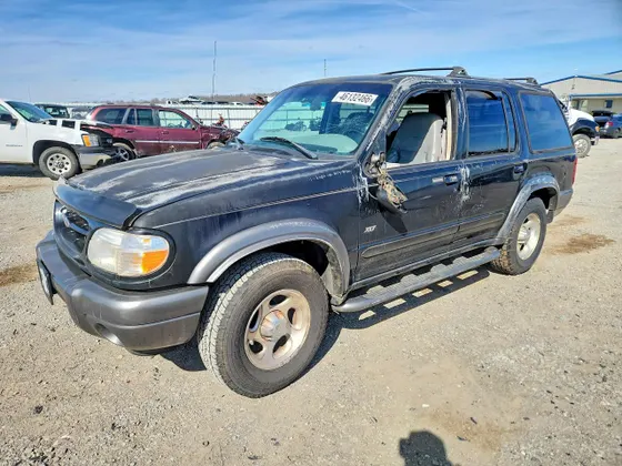 2001 Ford Explorer XLT