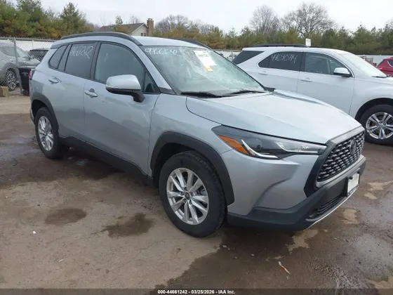 2022 Toyota Corolla Cross LE