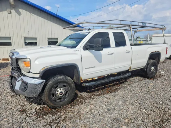 2015 GMC Sierra 2500HD available WiFi SLE