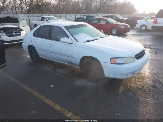 1998 Nissan Altima XE