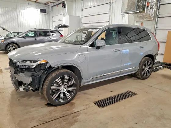 2024 Volvo XC90 Recharge Plug-In Hybrid Plus
