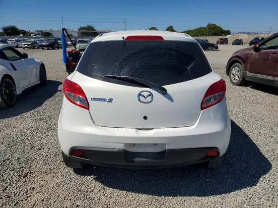 2014 Mazda Mazda2 Sport