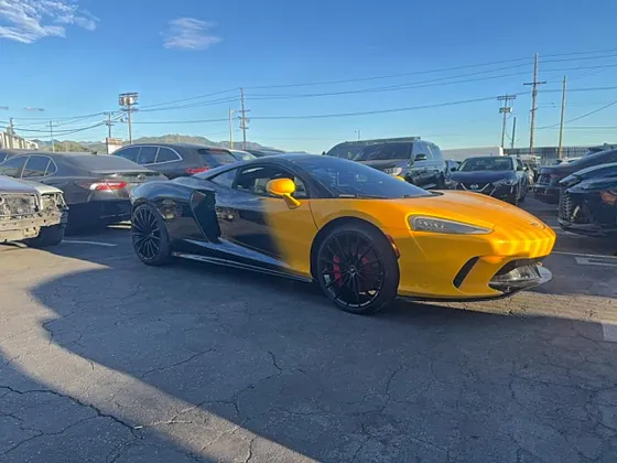 2020 McLaren GT