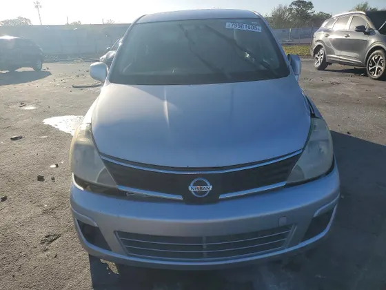 2008 Nissan Versa 1.8 S