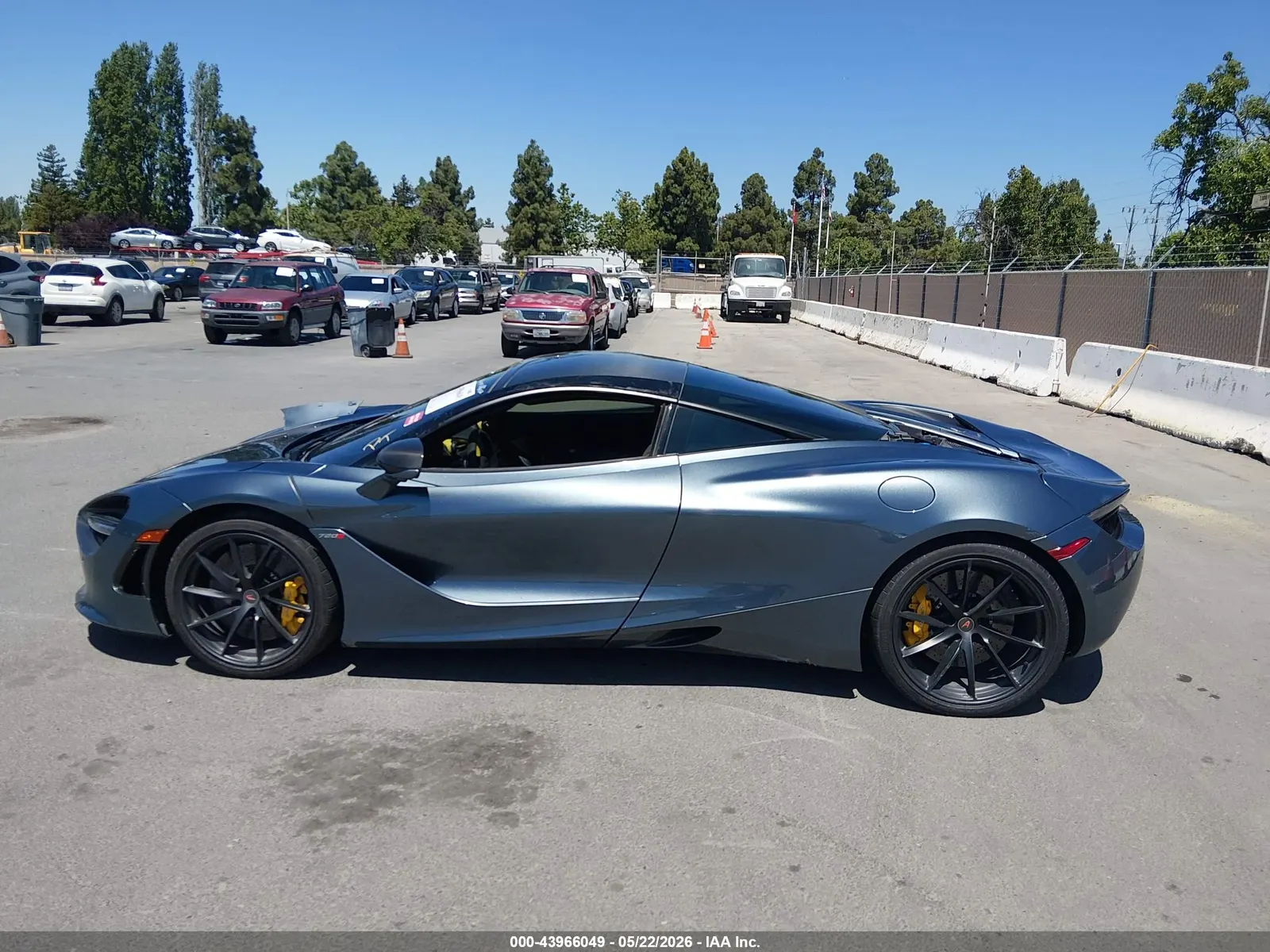 2018 McLaren 720S LUXURY/PERFORMANCE