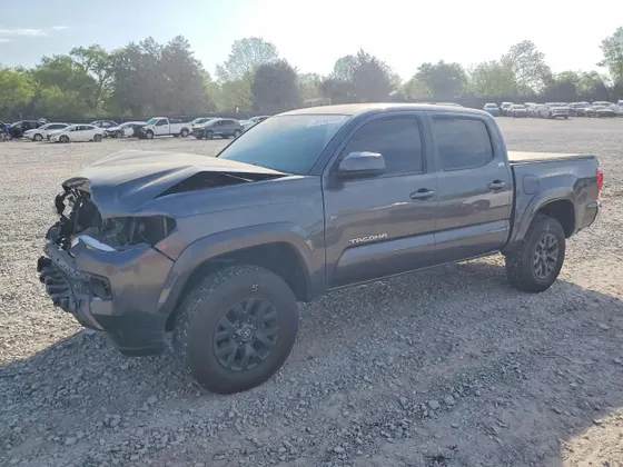 2021 Toyota Tacoma 4WD SR5
