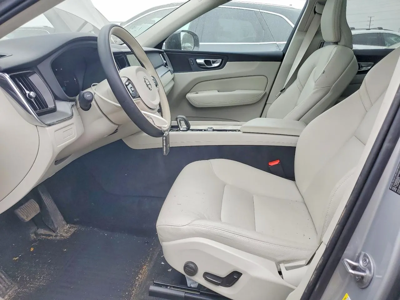 2025 Volvo XC60 Plug-In Hybrid Core