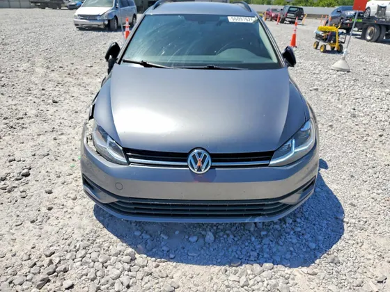 2019 Volkswagen Golf SportWagen S