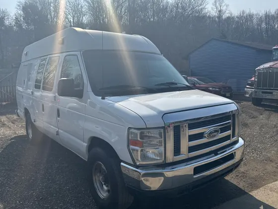 2011 Ford ECONOLINE CARGO E350 SUPER DUTY VAN