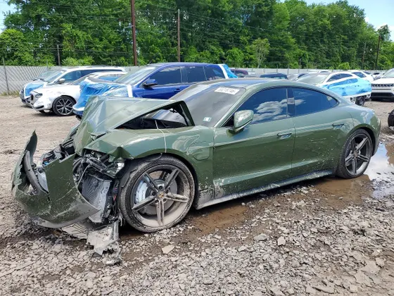 2022 Porsche Taycan