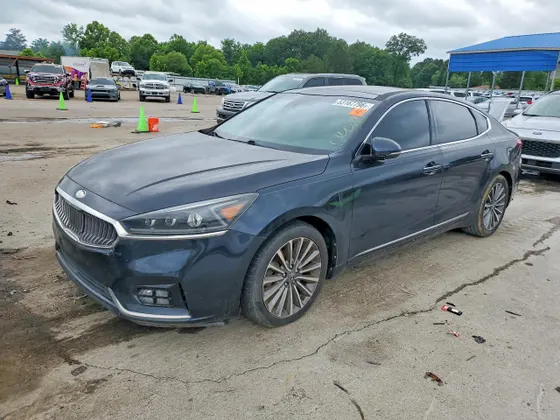 2017 Kia Cadenza Premium