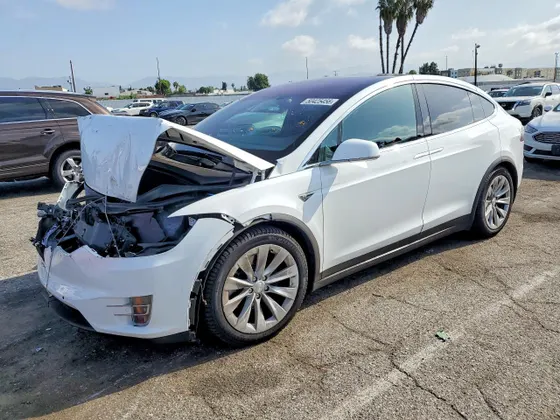 2016 Tesla Model X 70D