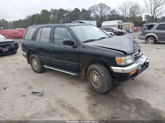 1996 Nissan Pathfinder XE